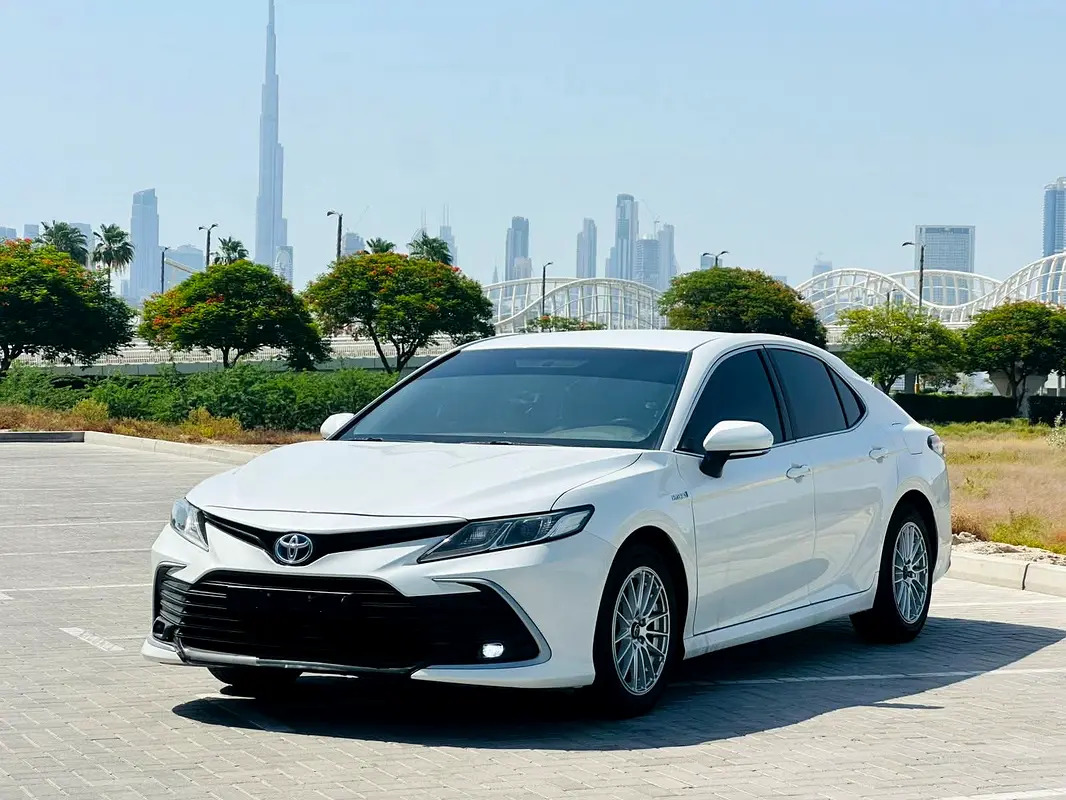 Toyota Camry 2021 S Plus | GCC Specs | Low Mileage | Perfect Condition photo 4