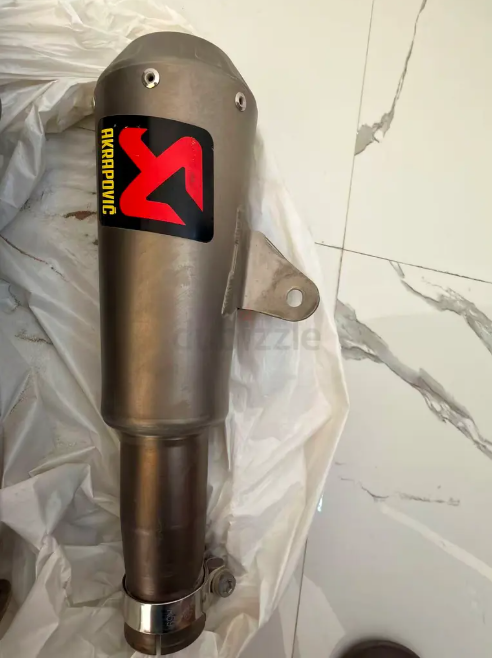 Yamaha R7 AK Exhaust – 99% New