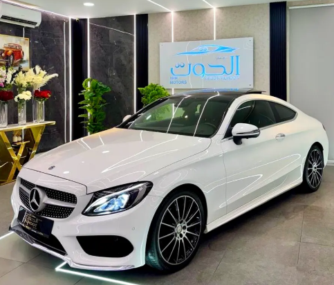 Mercedes-Benz C-Class C200 photo 2