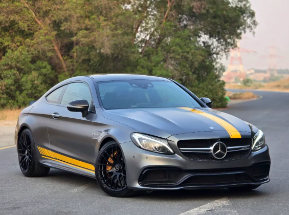 Mercedes-Benz C-Class C63 S AMG photo 5